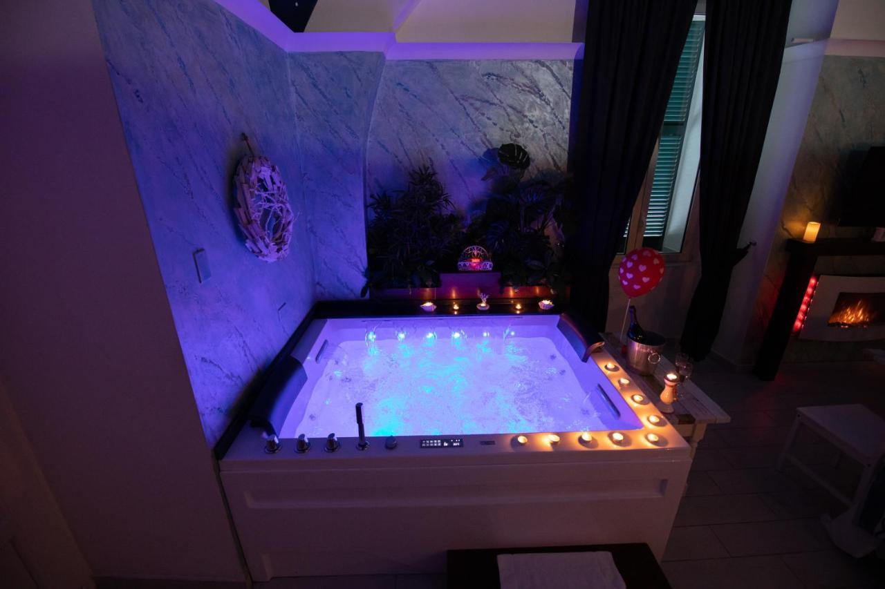 Stabiae Luxury Rooms Кастеламаре ди Стабия Екстериор снимка