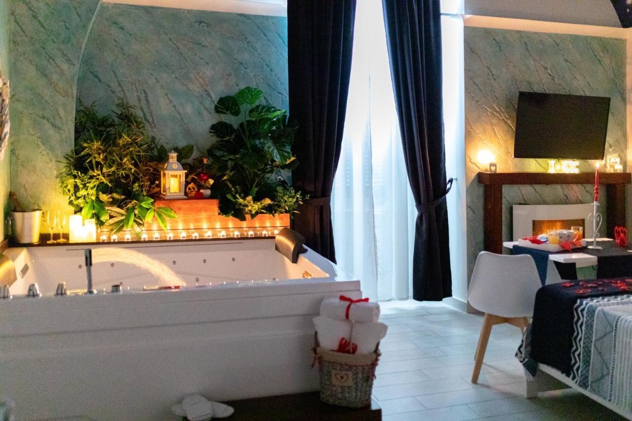 Stabiae Luxury Rooms Кастеламаре ди Стабия Екстериор снимка
